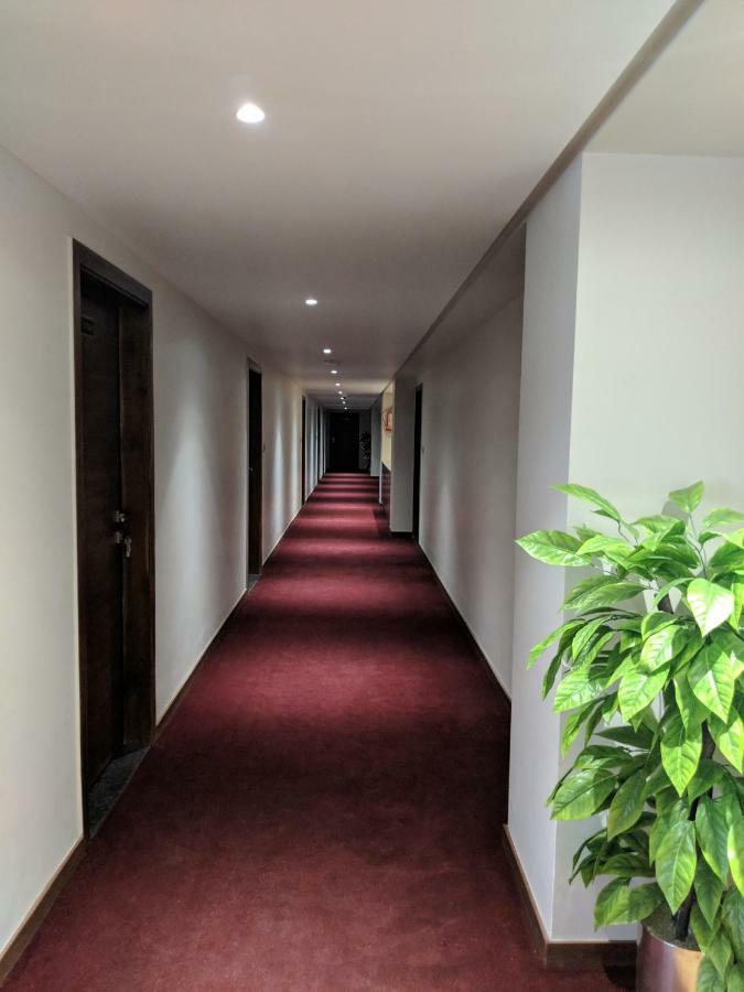 Hotel Avaante Ahmedabad Formerly Known As The Orchid Hotel Zewnętrze zdjęcie