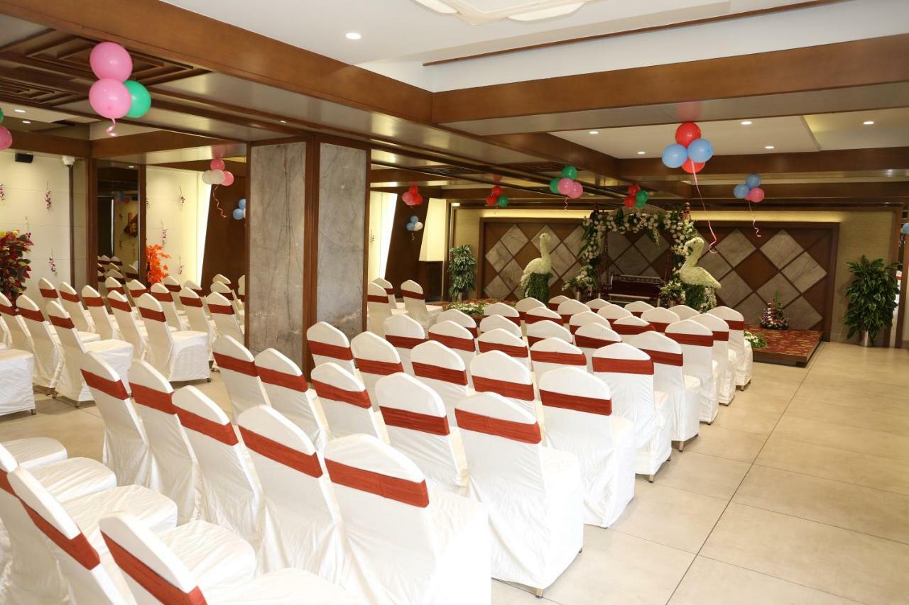 Hotel Avaante Ahmedabad Formerly Known As The Orchid Hotel Zewnętrze zdjęcie