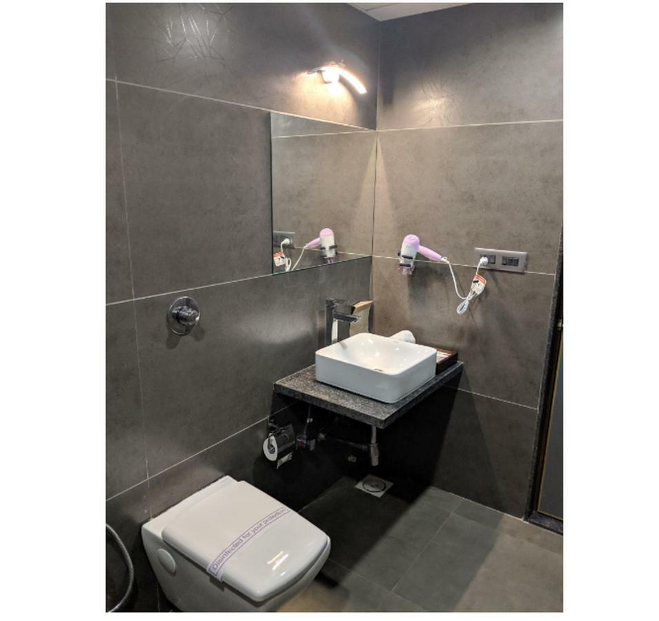 Hotel Avaante Ahmedabad Formerly Known As The Orchid Hotel Zewnętrze zdjęcie